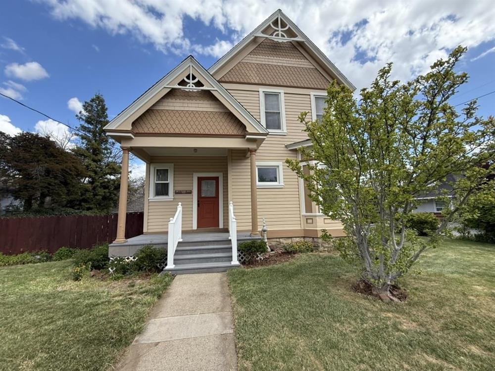 500 North St., Yreka