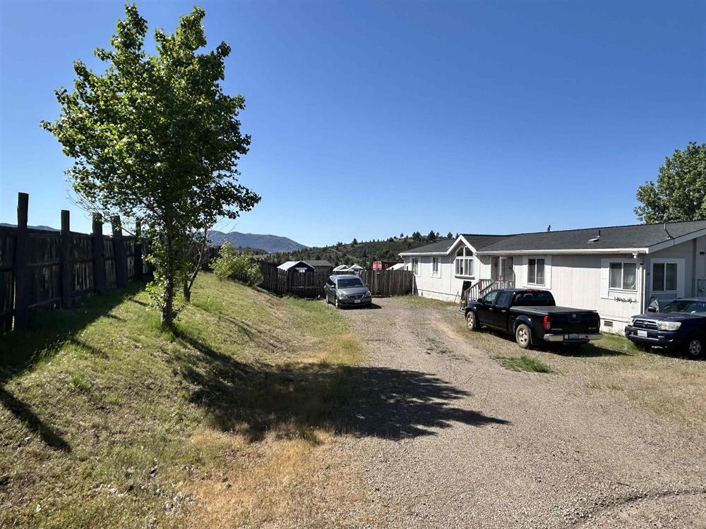 11820 Gate Ridge Dr, Hornbrook