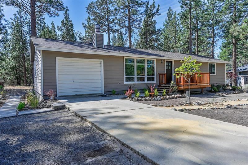 15834 Gallop Pl, Weed