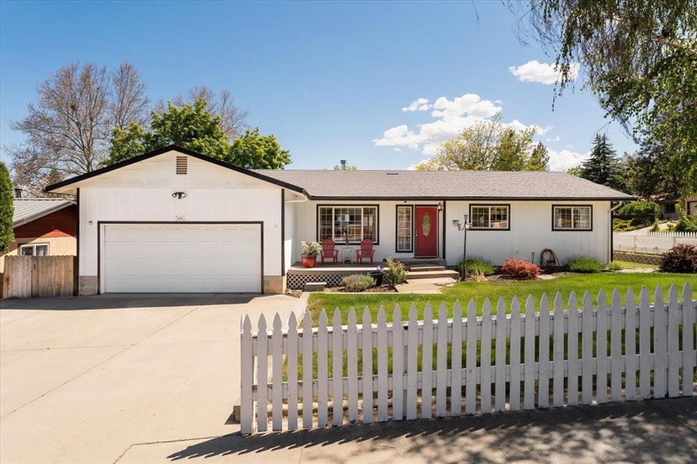 639 Evergreen Lane, Yreka