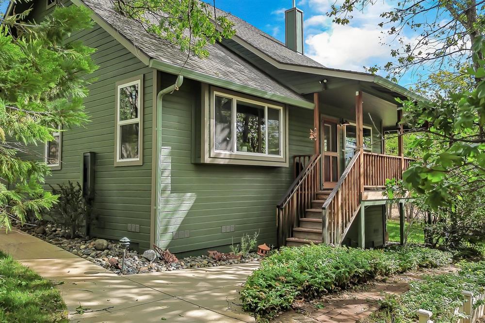 9115 Guys Gulch Road, Yreka