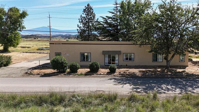 6538 Siskiyou Blvd, Grenada