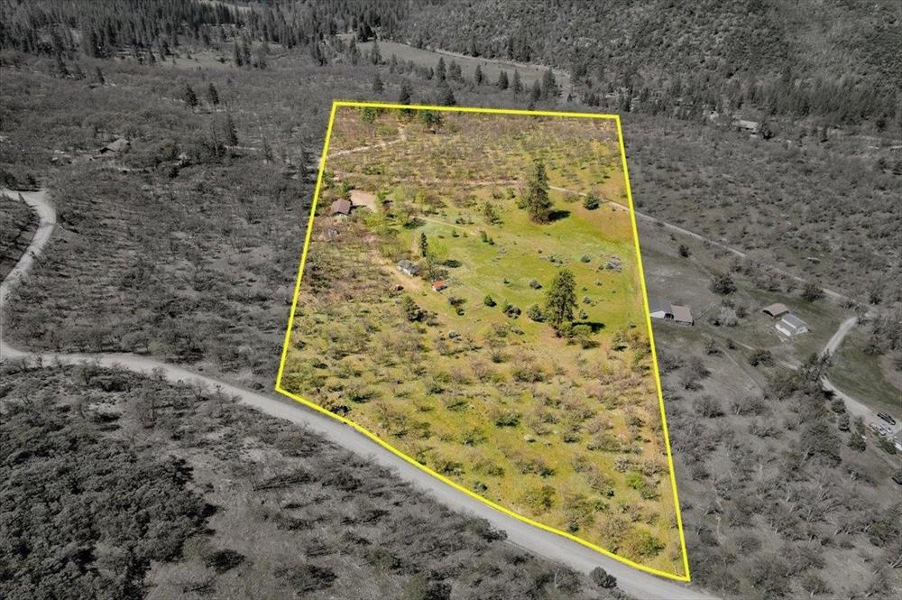 6126 Little Creek Rd, Yreka
