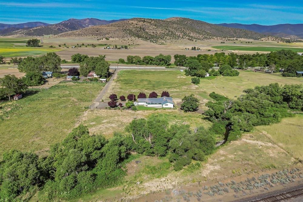 18830 Old Highway 99, Gazelle