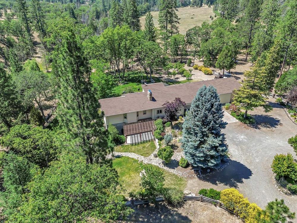 5920 Schulmeyer Road, Yreka