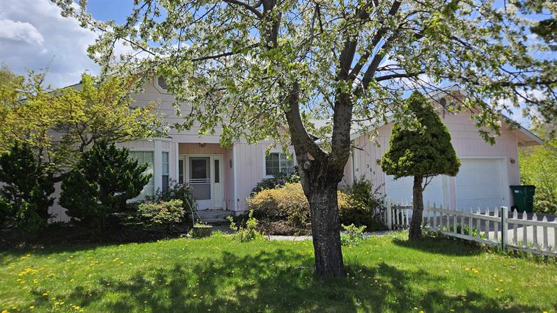 305 E Jessie Street, Mt Shasta