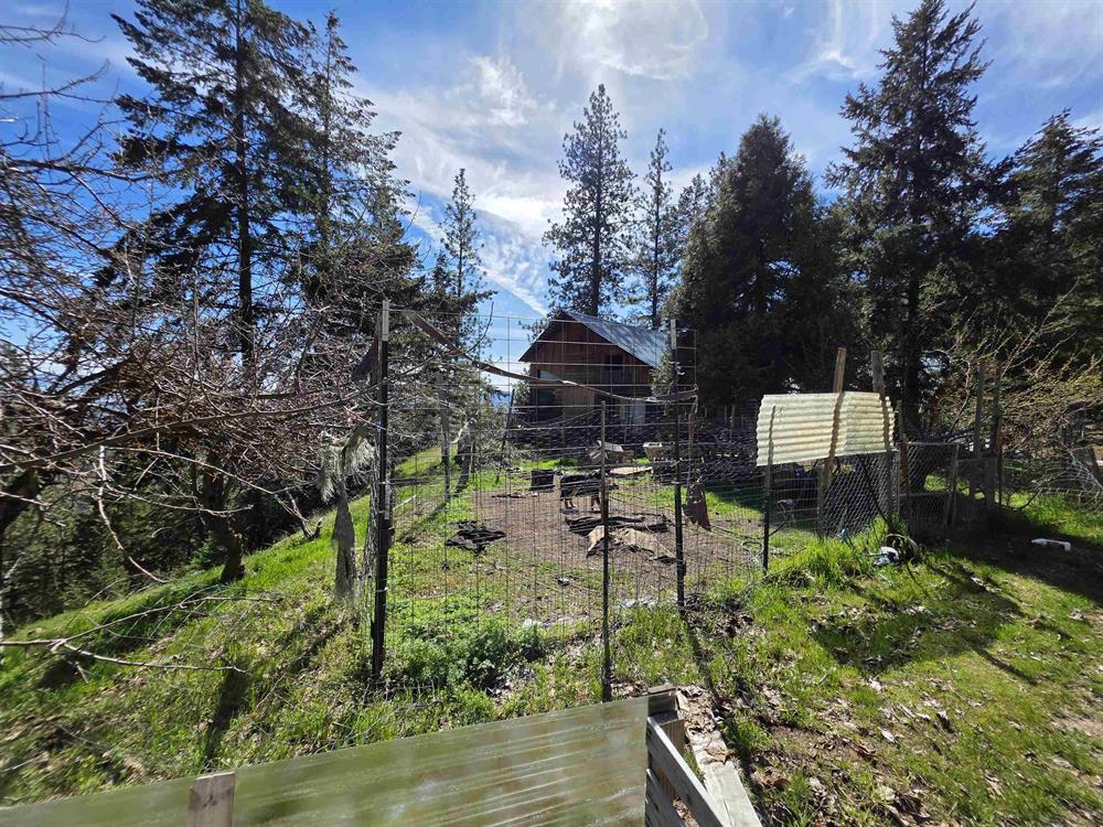 3507 Greenhorn Rd, Yreka