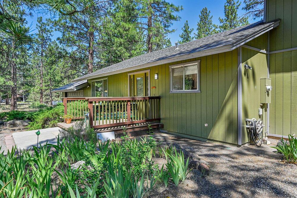 5924 Hogan Dr, Weed