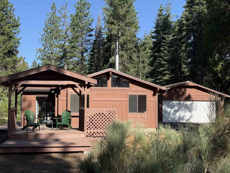 3137 Summit Dr., Mt Shasta