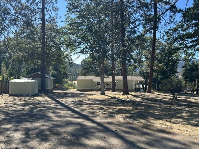 400 Schantz Rd., Yreka