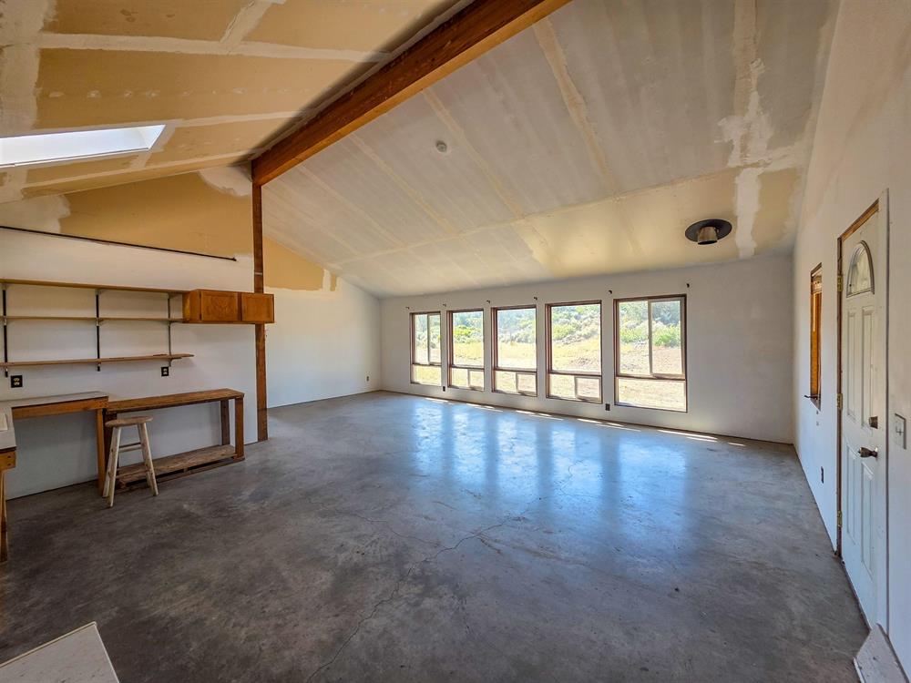 7021 Quarry, Weed