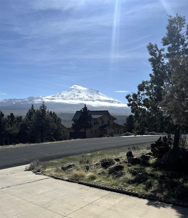 14906 Windmill Drive, Weed