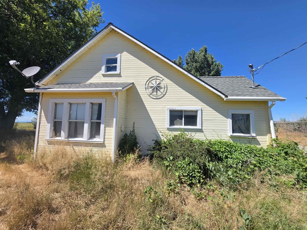 731 County Road 100, Tulelake