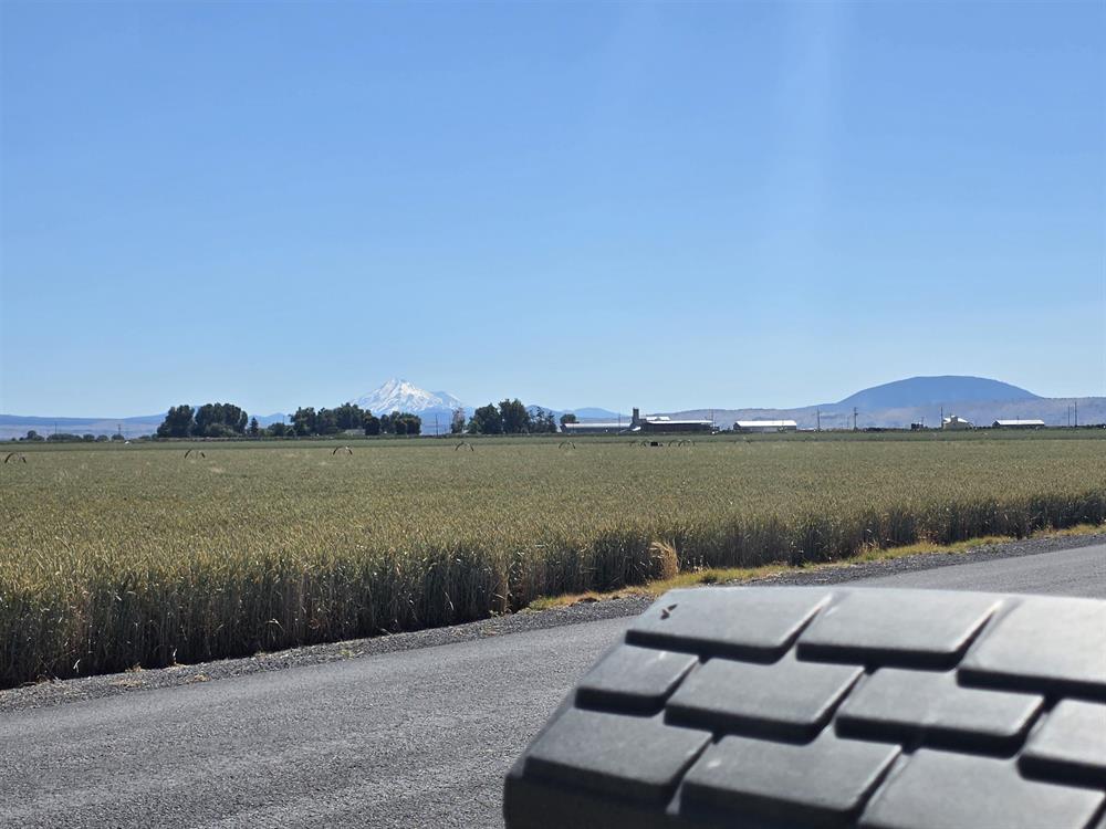 731 County Road 100, Tulelake