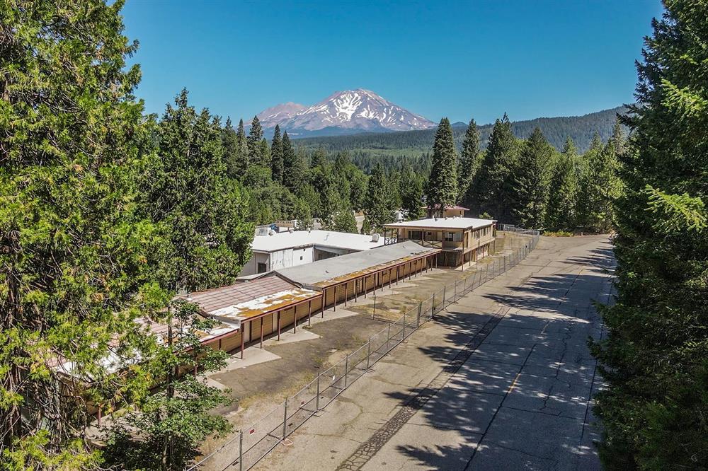 4221 Siskiyou Ave., Dunsmuir