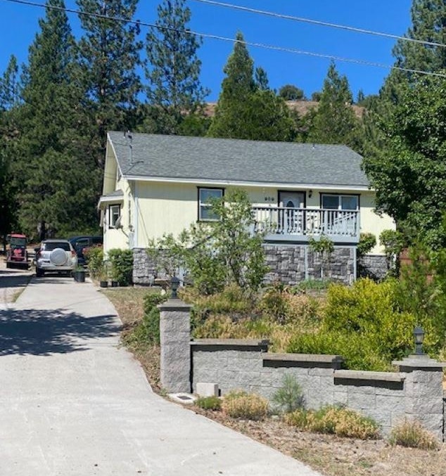 909 S Weed Blvd., Weed