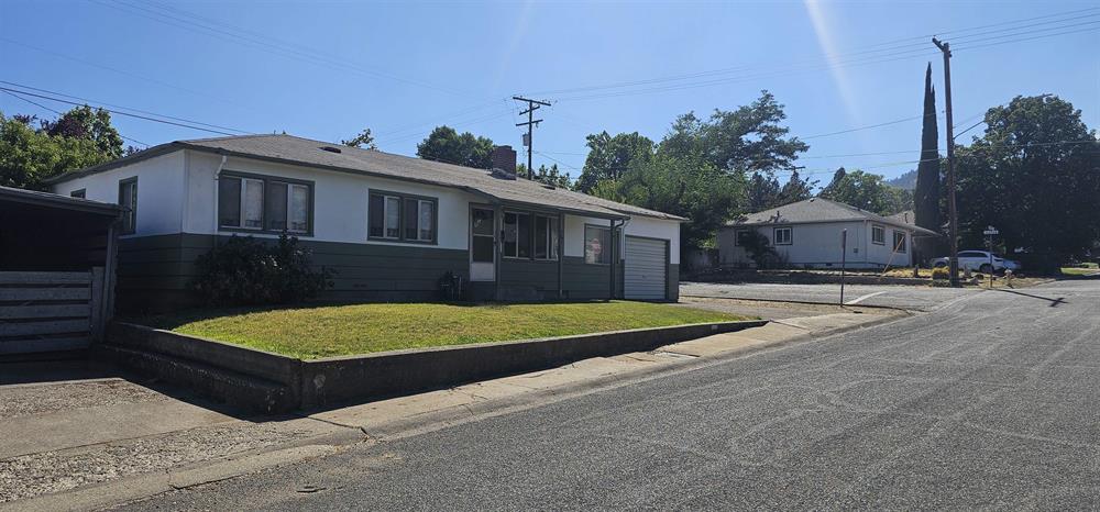 761 Pioneer St, Yreka