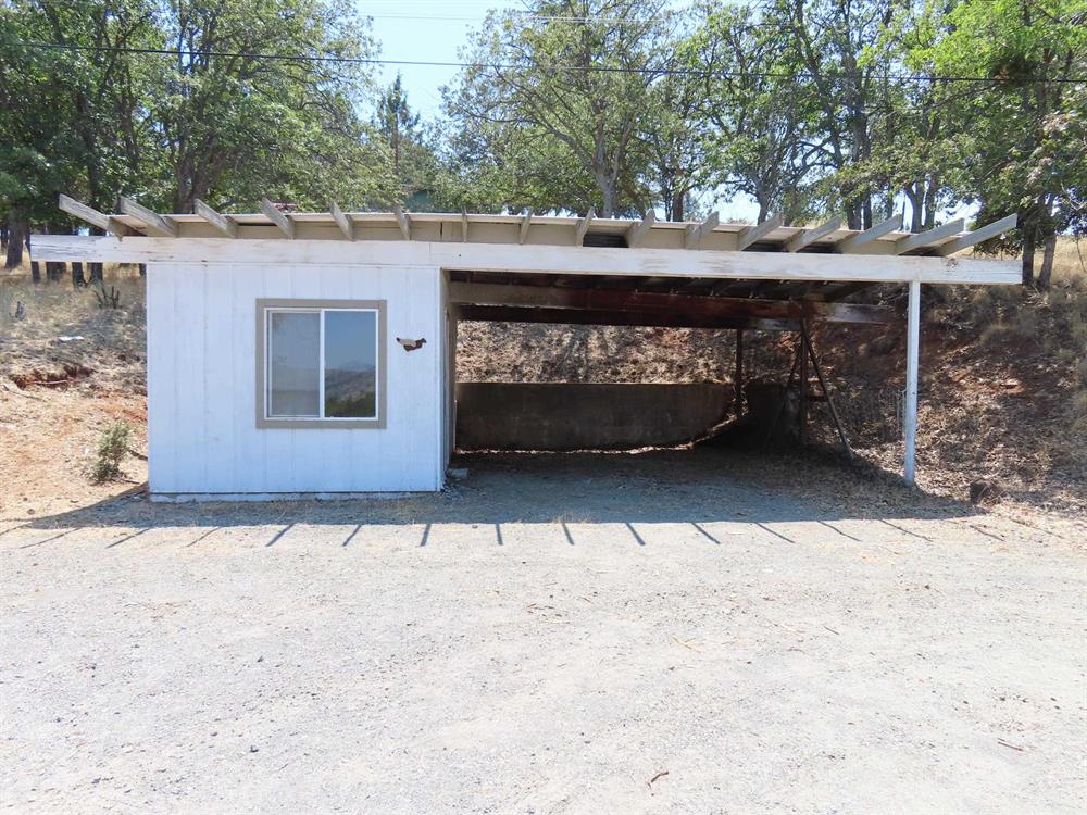 1120 Rolling Hills Dr, Yreka