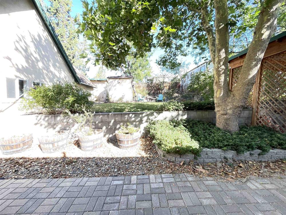 245 N Foothill, Yreka