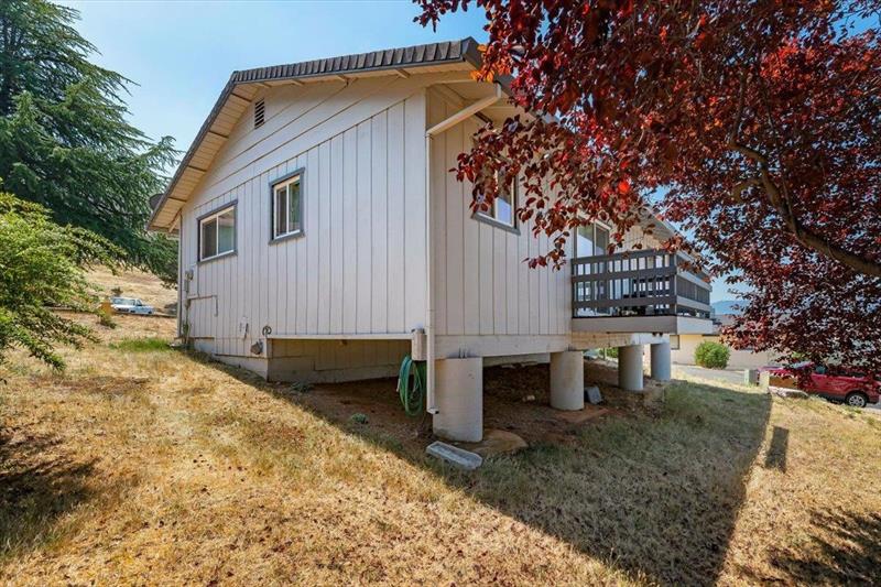 801 Sierra Vista Way #41, Yreka