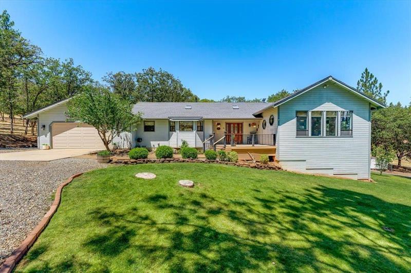 1049 French St, Yreka