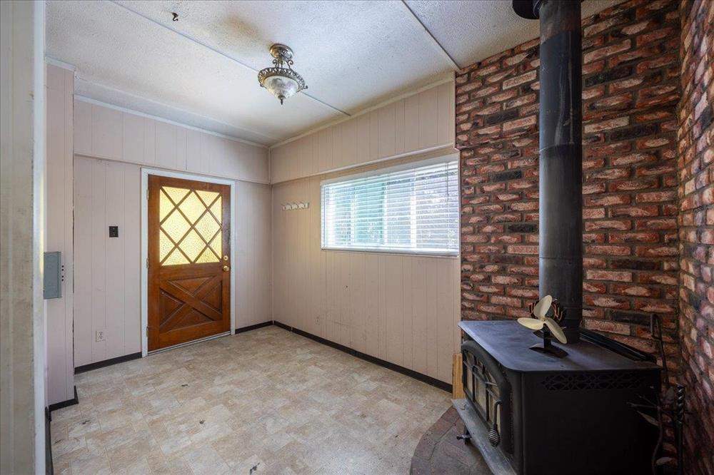 209 California Ave, McCloud
