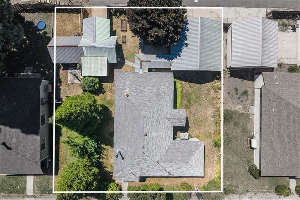 209 California Ave, McCloud