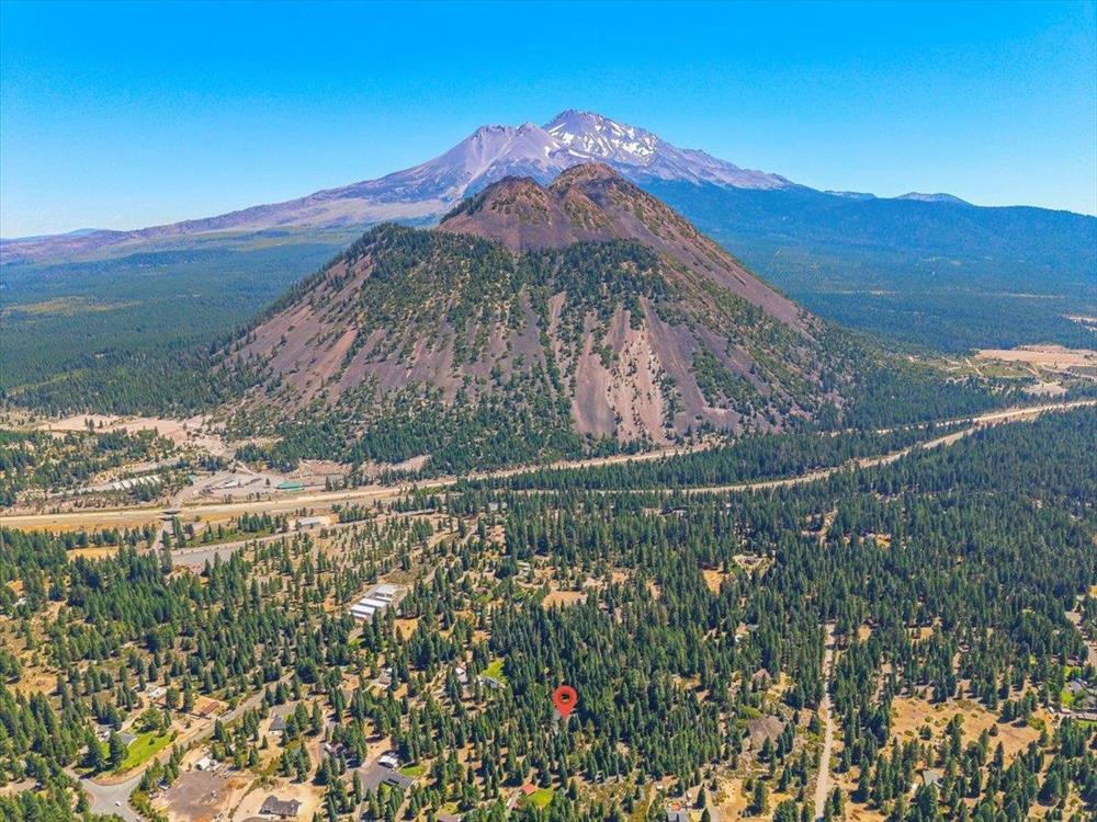 4601 Letha Way, Mt Shasta