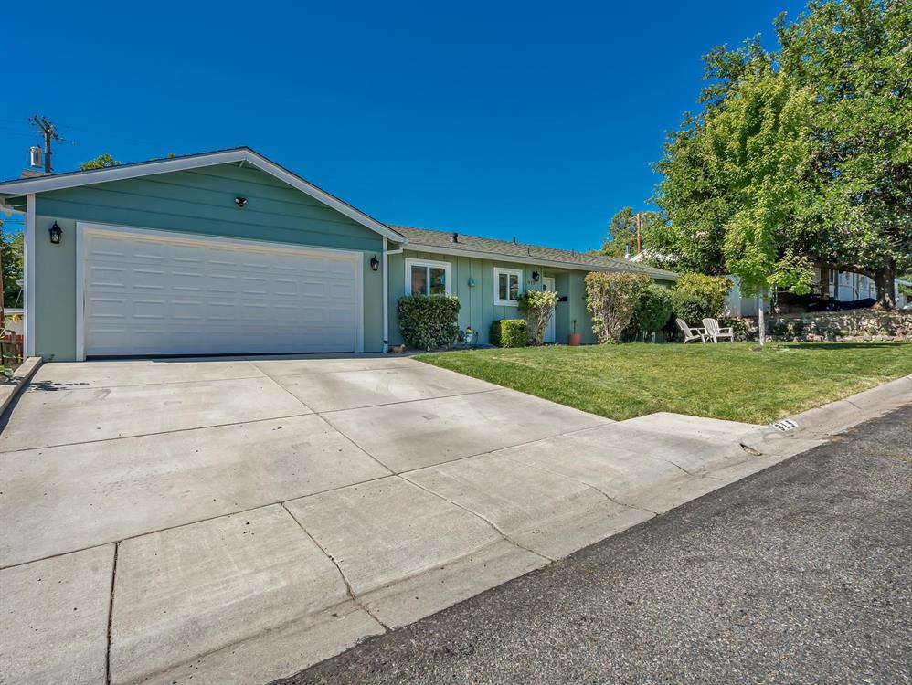 915 Pioneer St., Yreka