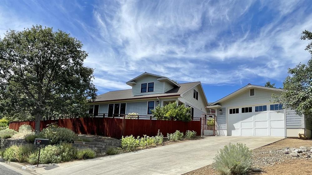 182 Humbug Rd., Yreka