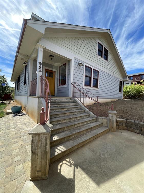 182 Humbug Rd., Yreka