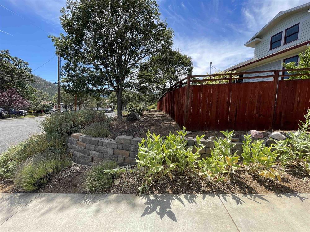 182 Humbug Rd., Yreka