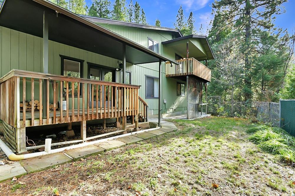 4000 Timber Dr, Dunsmuir