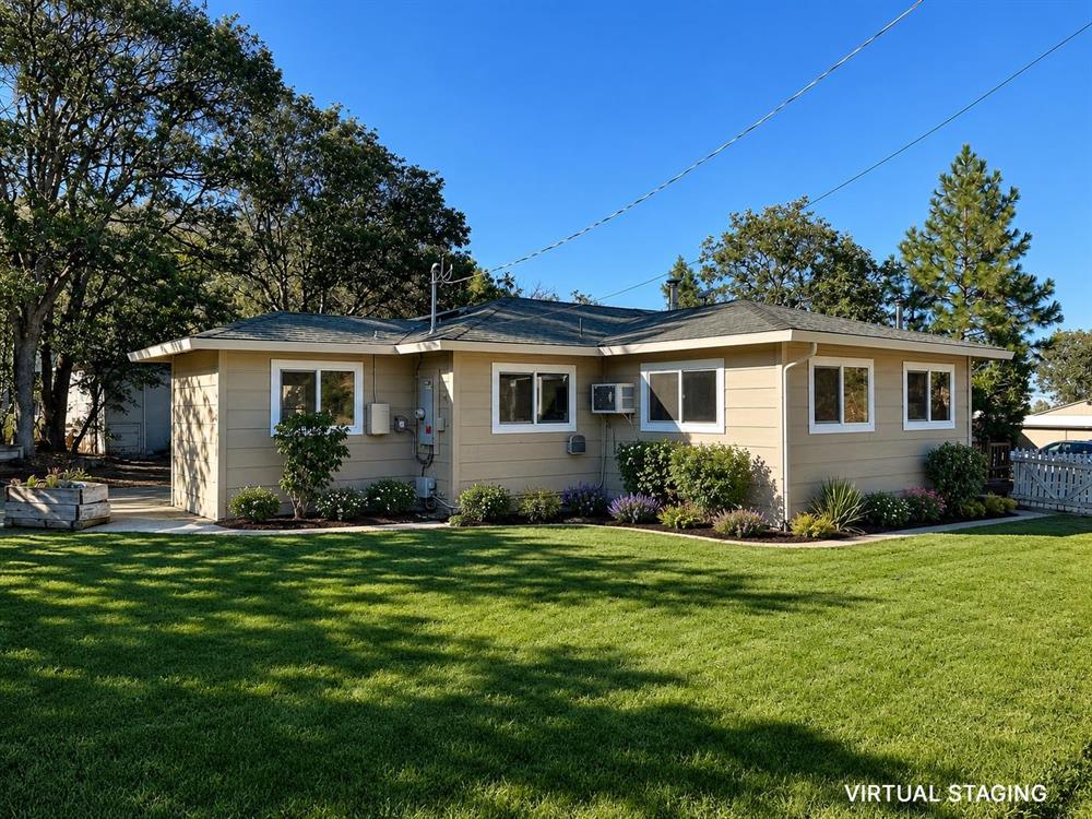 9001 Guys Gulch Road, Yreka