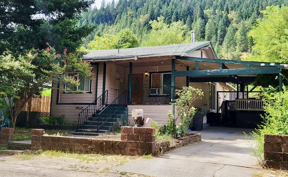 5125 Florence Loop, Dunsmuir