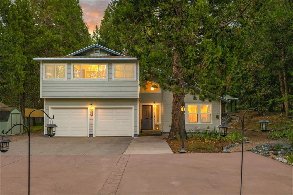 704 S Washington Dr., Mt Shasta