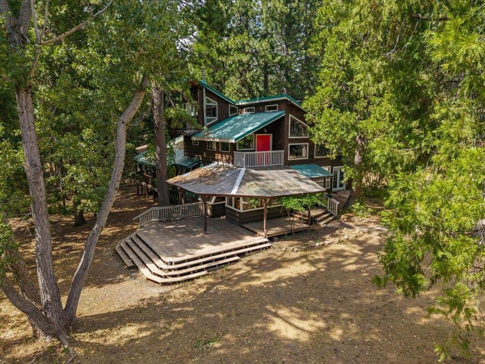 712 Remour Lane, Mt Shasta
