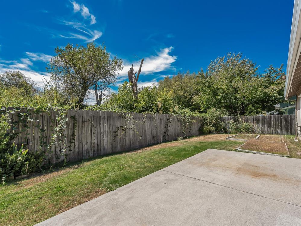 209 E Hinckley St., Mt Shasta