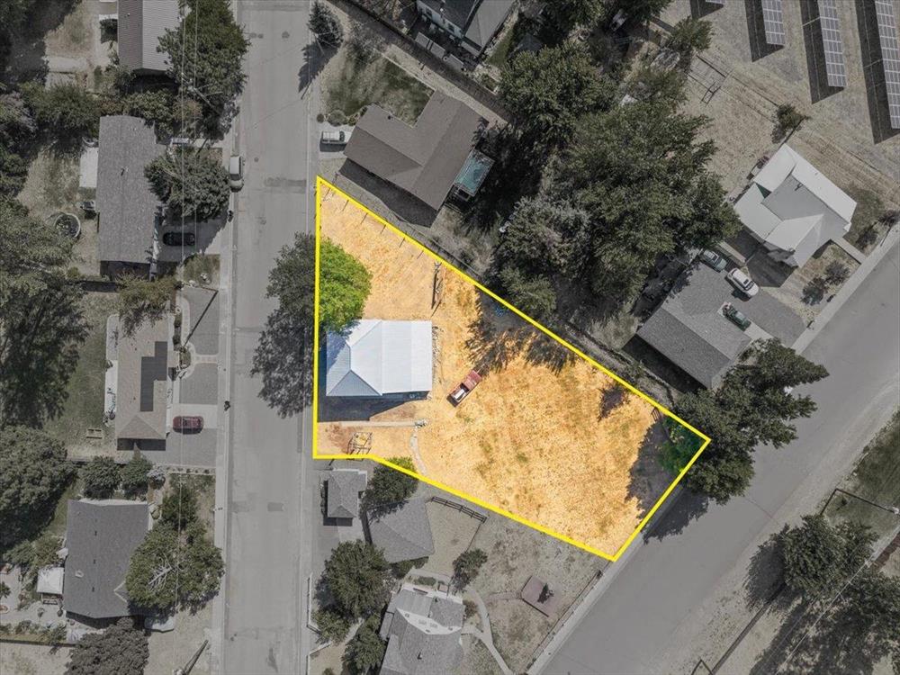 384 Center St., Etna