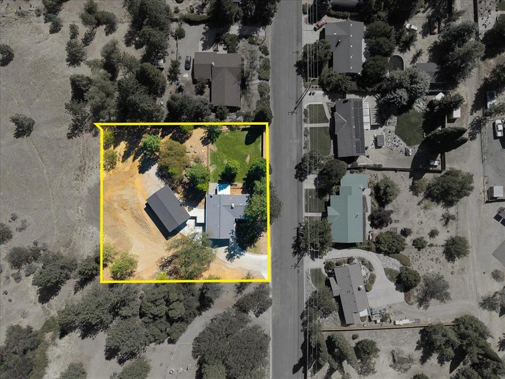 1026 North Street, Yreka