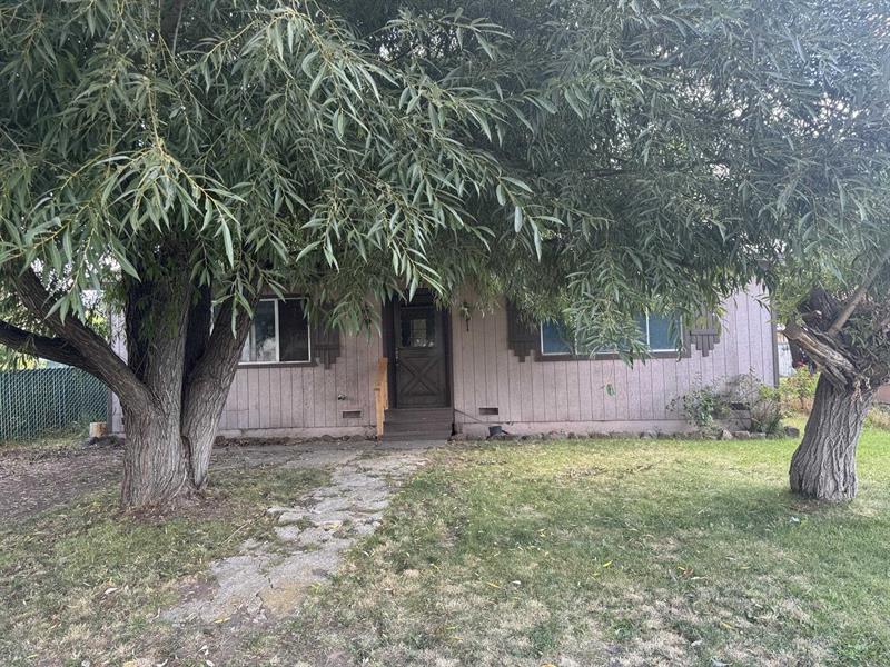130 N California St, Dorris
