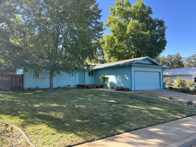 901 Meadowlark, Yreka