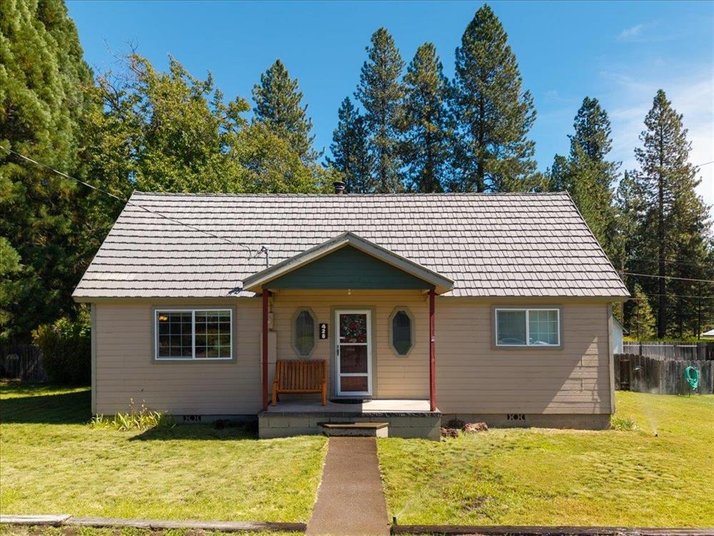 428 Broadway Ave., McCloud