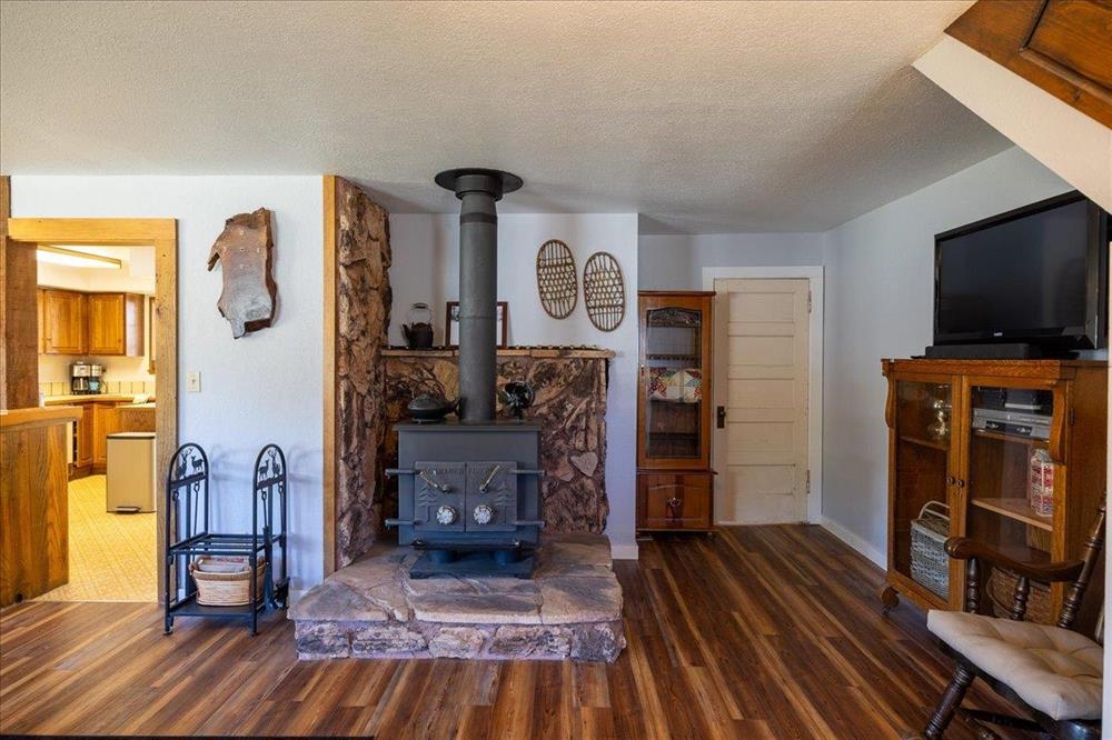 428 Broadway Ave., McCloud