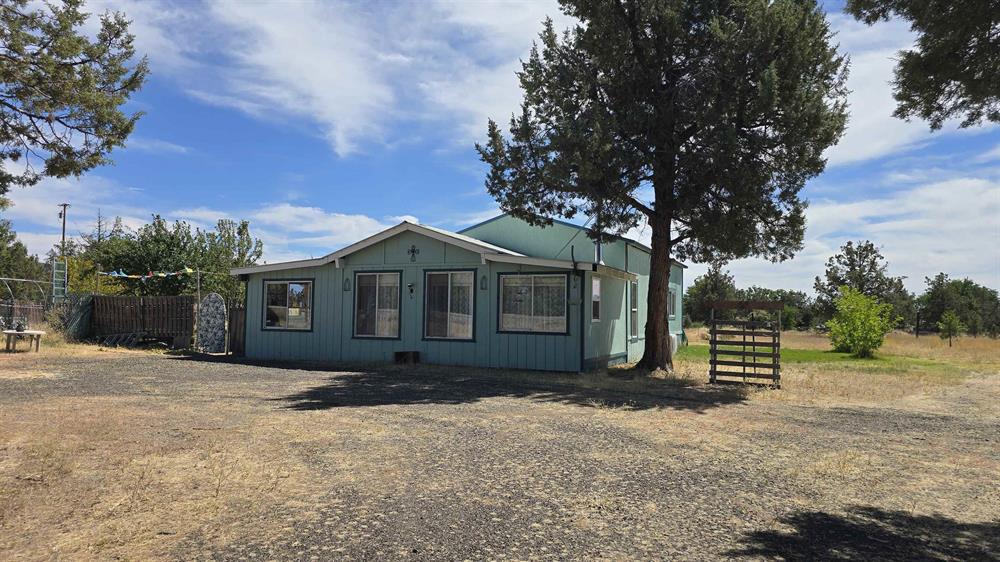 10830 Hart Road, Montague