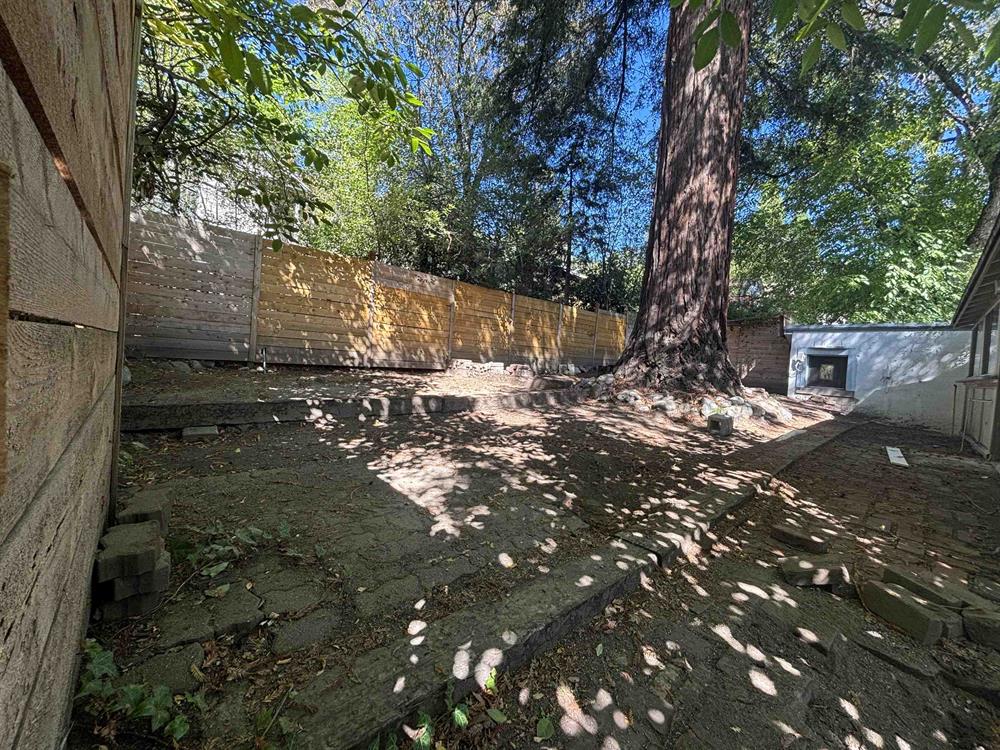 5941 Shasta Ave, Dunsmuir