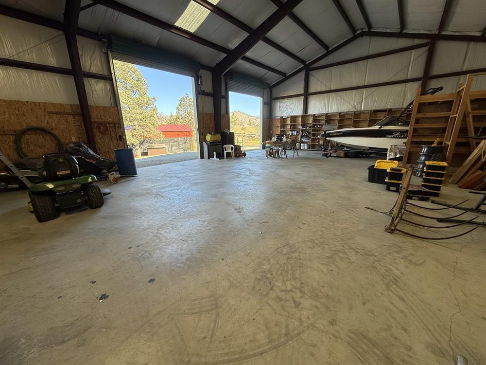 8727 Far Away Place, Fort Jones