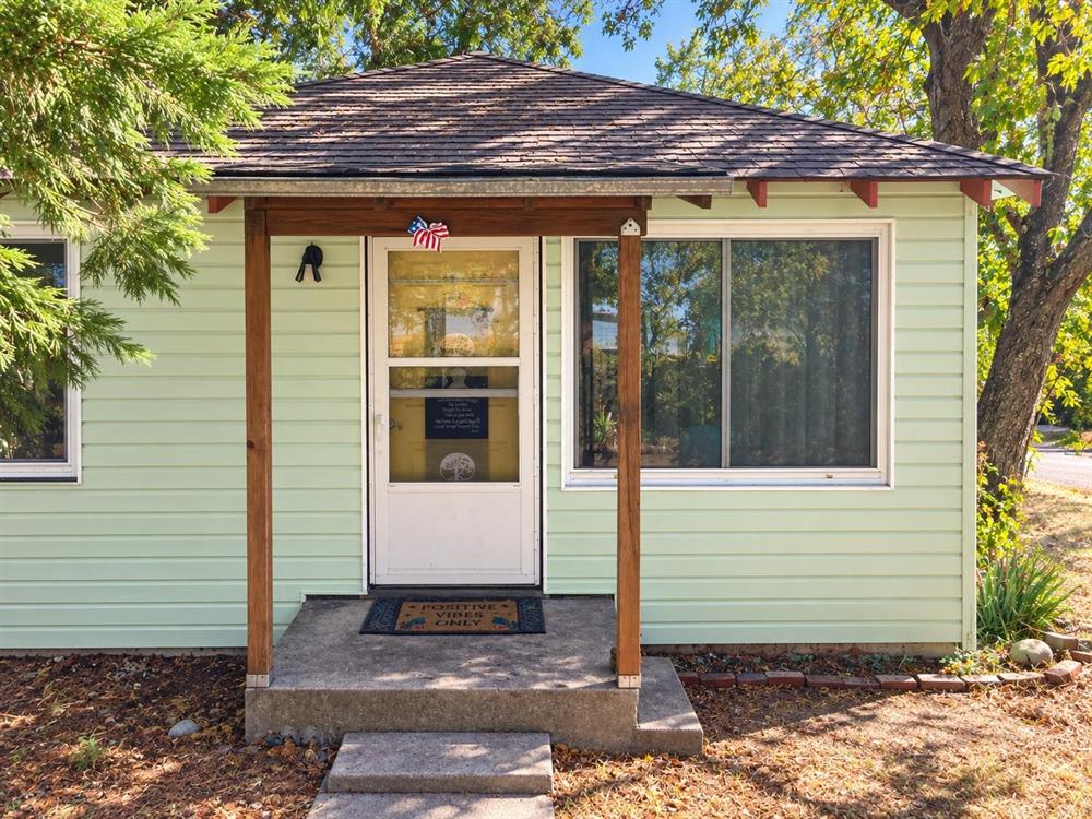 301 Perry St, Mt Shasta