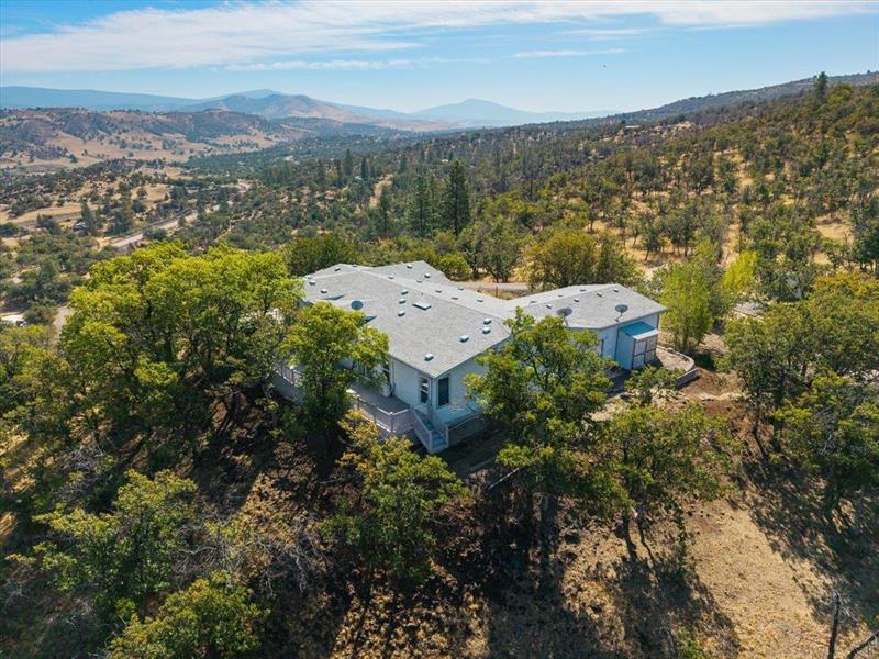 3221 Cougar Street, Hornbrook