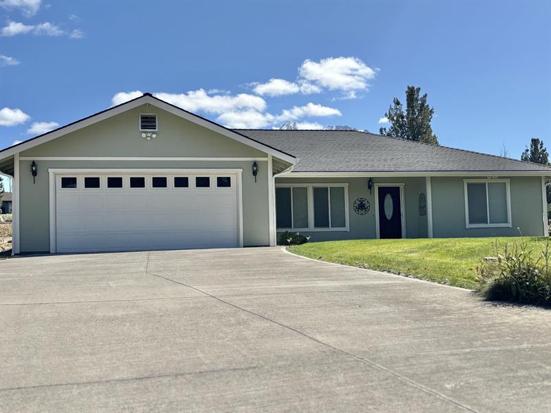 17442 Elk Trail Rd, Weed